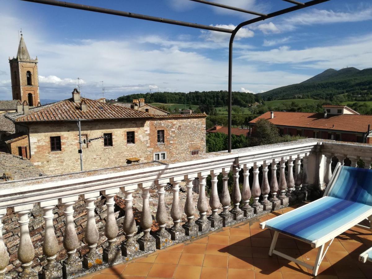 Mansarda Con Solarium Panoramico Su Centro Storico Di Sarteano Vicino Alle Famose Terme Della Val D'Orcia ภายนอก รูปภาพ