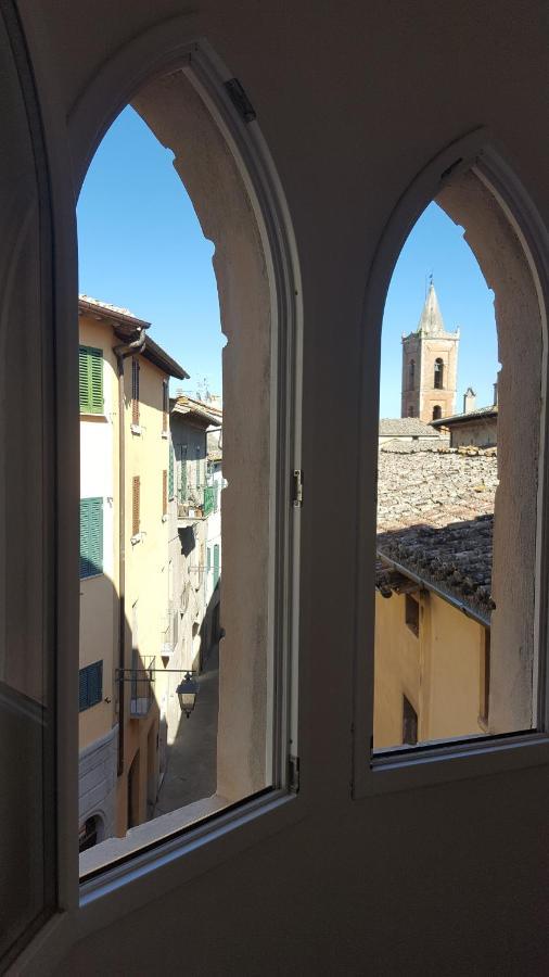 Mansarda Con Solarium Panoramico Su Centro Storico Di Sarteano Vicino Alle Famose Terme Della Val D'Orcia ภายนอก รูปภาพ